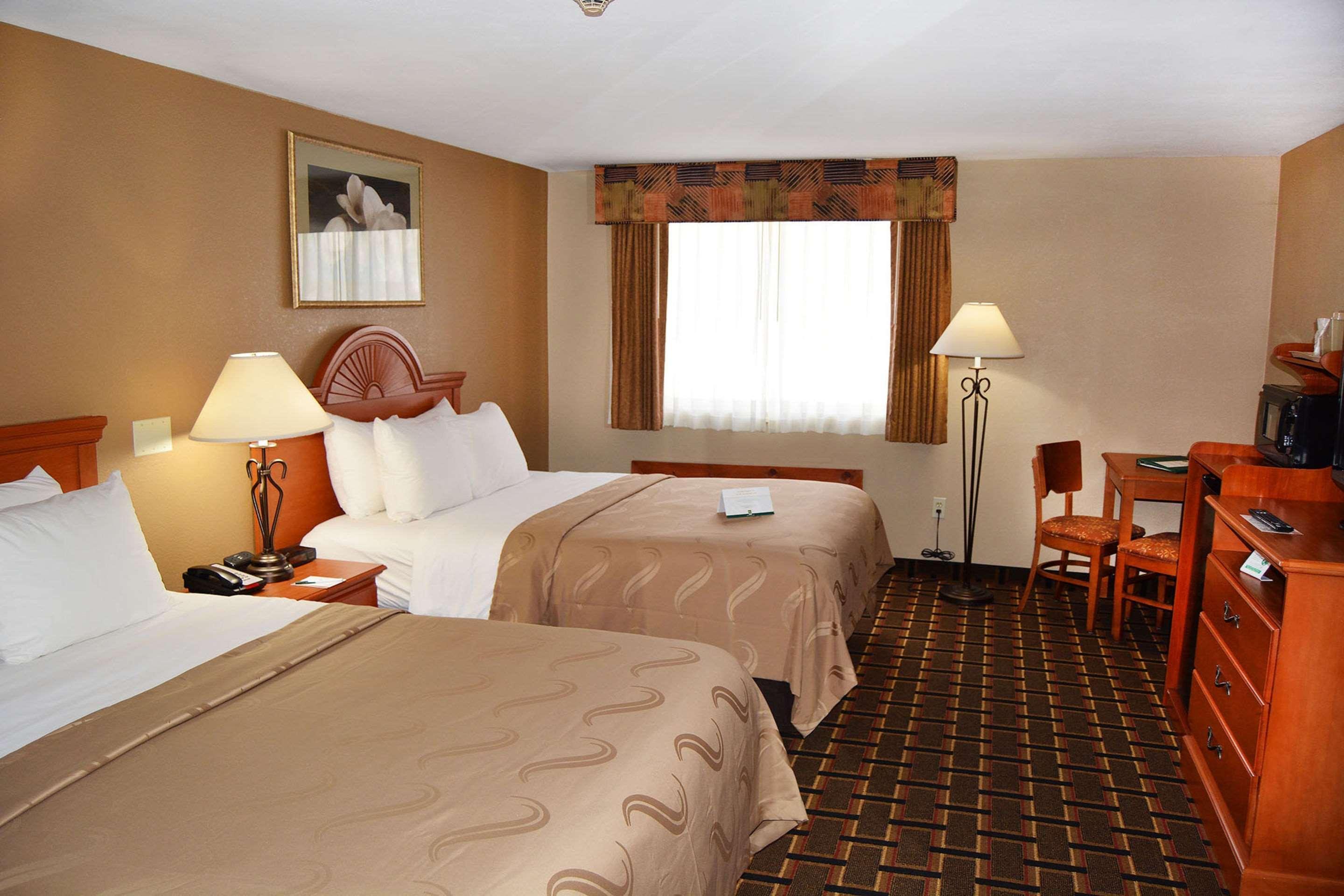 Quality Inn Raynham - Taunton Exterior foto
