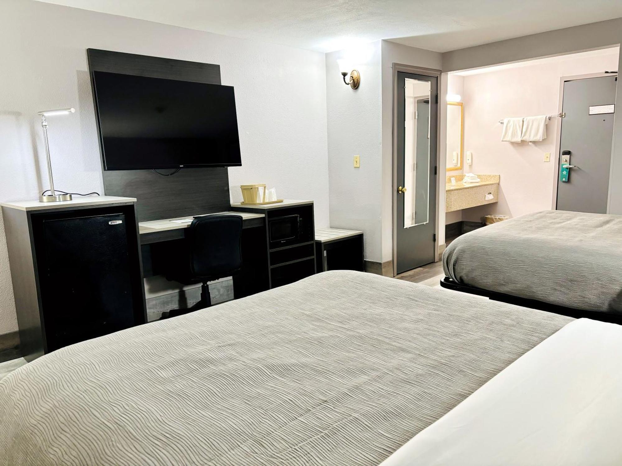 Quality Inn Raynham - Taunton Exterior foto