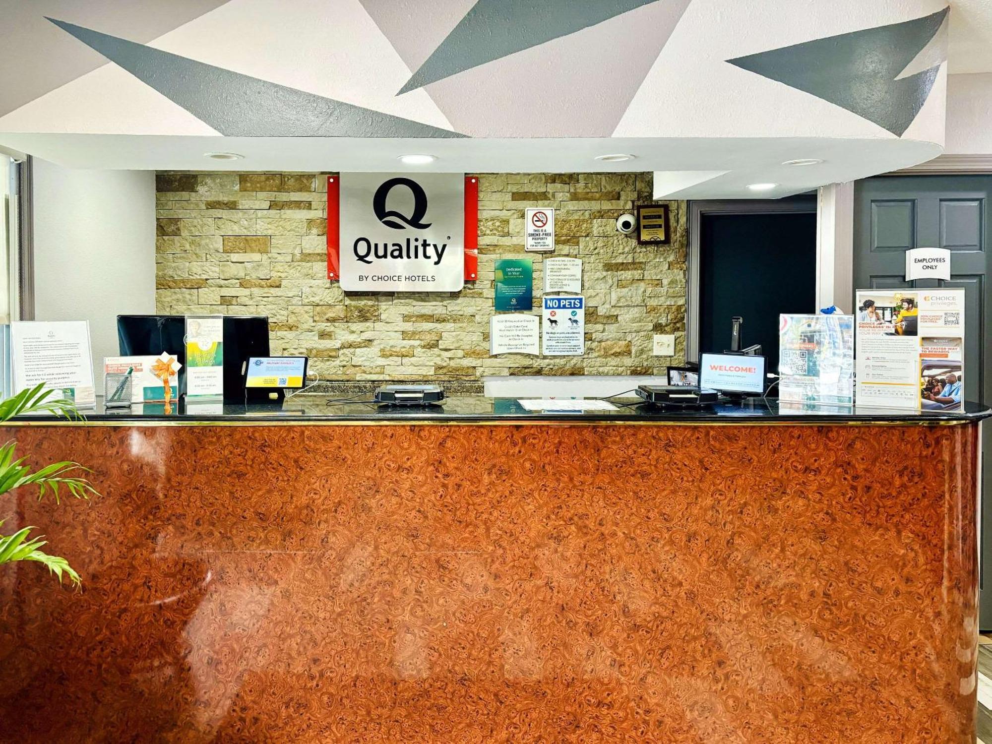 Quality Inn Raynham - Taunton Exterior foto